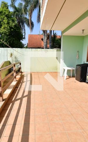 Casa à venda com 360m², 3 quartos e 4 vagasÁrea de Serviço