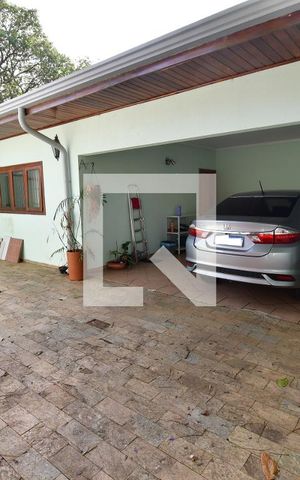 Casa à venda com 360m², 3 quartos e 4 vagasGaragem