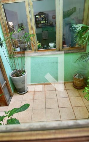 Casa à venda com 360m², 3 quartos e 4 vagasLavabo - Vista