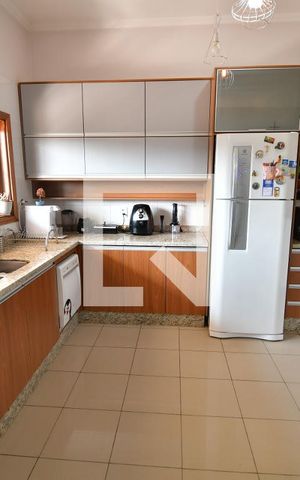 Casa à venda com 360m², 3 quartos e 4 vagasCozinha