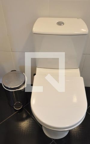 Casa à venda com 220m², 3 quartos e 2 vagasBanheiro Social