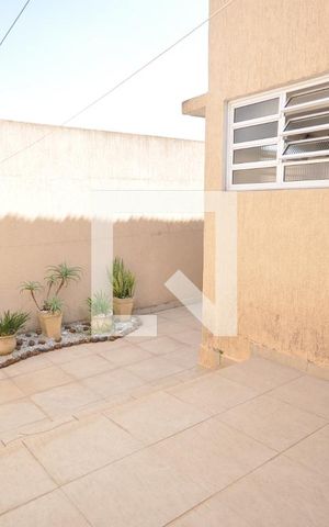 Casa à venda com 220m², 3 quartos e 2 vagasQuintal