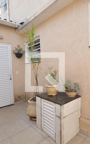Casa à venda com 220m², 3 quartos e 2 vagasQuintal