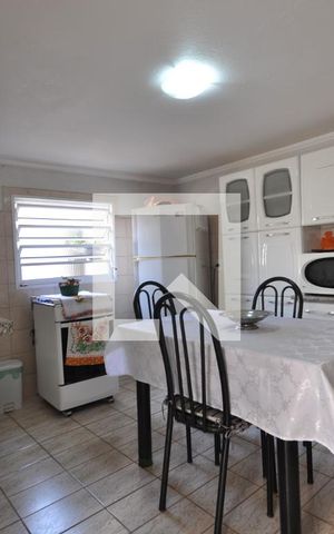 Casa à venda com 220m², 3 quartos e 2 vagasCozinha 2
