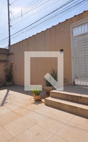 Casa à venda com 220m², 3 quartos e 2 vagasQuintal