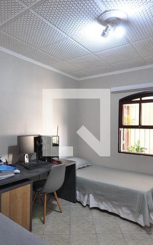 Casa à venda com 220m², 3 quartos e 2 vagasQuarto 2