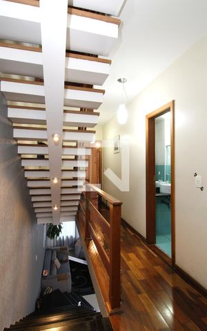 Casa à venda com 190m², 3 quartos e 2 vagasCorredor - Quartos