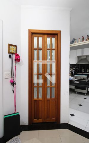 Casa à venda com 190m², 3 quartos e 2 vagasLavabo