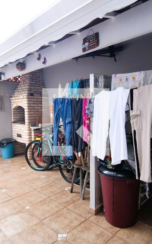 Casa à venda com 190m², 3 quartos e 2 vagasÁrea de Serviço