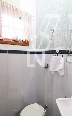 Casa à venda com 190m², 3 quartos e 2 vagasLavabo