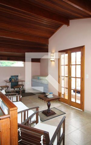 Casa à venda com 190m², 3 quartos e 2 vagasTerraço