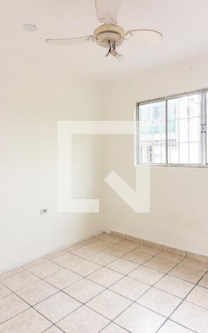 Casa de condomínio à venda com 240m², 2 quartos e sem vagaSala 