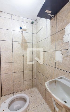 Casa de condomínio à venda com 240m², 2 quartos e sem vagaBanheiro