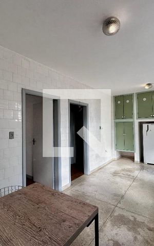 Casa à venda com 231m², 3 quartos e 4 vagas Casa à venda com 231m², 3 quartos e 4 vagasCozinha