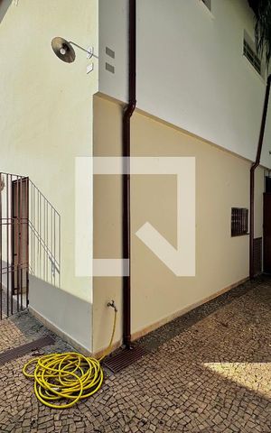 Casa à venda com 231m², 3 quartos e 4 vagas Casa à venda com 231m², 3 quartos e 4 vagasQuintal