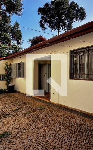 Casa à venda com 231m², 3 quartos e 4 vagas Casa à venda com 231m², 3 quartos e 4 vagasQuintal