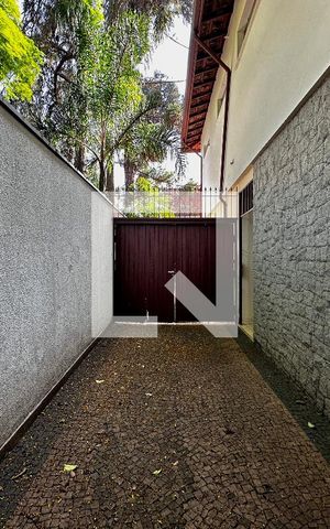 Casa à venda com 231m², 3 quartos e 4 vagas Casa à venda com 231m², 3 quartos e 4 vagasQuintal