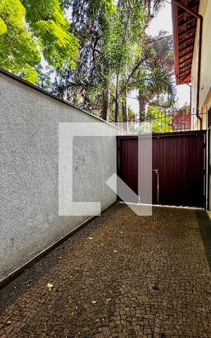 Casa à venda com 231m², 3 quartos e 4 vagas Casa à venda com 231m², 3 quartos e 4 vagasQuintal