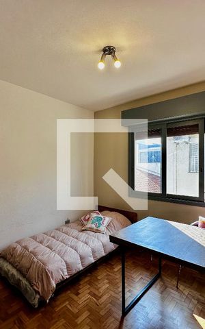 Casa à venda com 231m², 3 quartos e 4 vagas Casa à venda com 231m², 3 quartos e 4 vagasSuíte