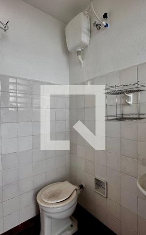 Casa à venda com 231m², 3 quartos e 4 vagas Casa à venda com 231m², 3 quartos e 4 vagasBanheiro de Serviço
