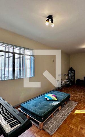 Casa à venda com 231m², 3 quartos e 4 vagas Casa à venda com 231m², 3 quartos e 4 vagasSala