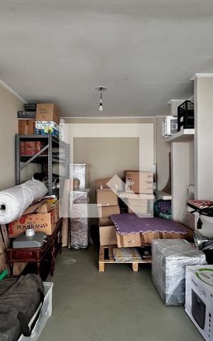 Casa à venda com 231m², 3 quartos e 4 vagas Casa à venda com 231m², 3 quartos e 4 vagasDeposito