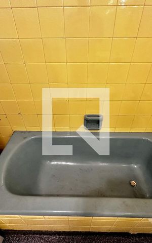 Casa à venda com 231m², 3 quartos e 4 vagas Casa à venda com 231m², 3 quartos e 4 vagasBanheiro Suíte