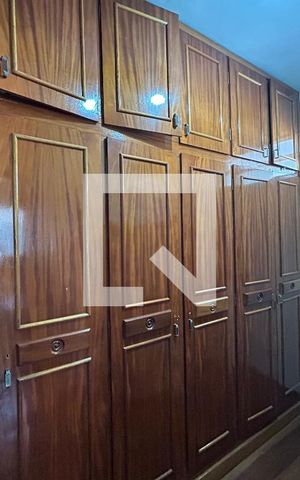 Casa à venda com 150m², 4 quartos e 4 vagasCloset da suíte 3