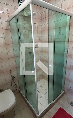 Casa à venda com 150m², 4 quartos e 4 vagasBanheiro da Suíte 2