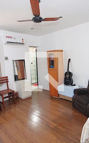 Casa à venda com 150m², 4 quartos e 4 vagasSuíte 2