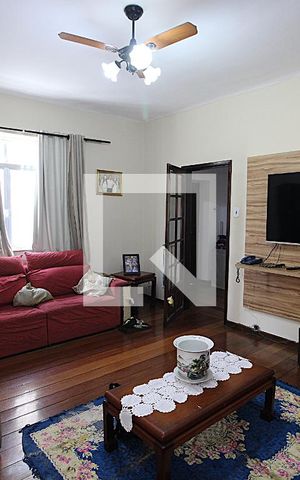 Casa à venda com 150m², 4 quartos e 4 vagasSala 1