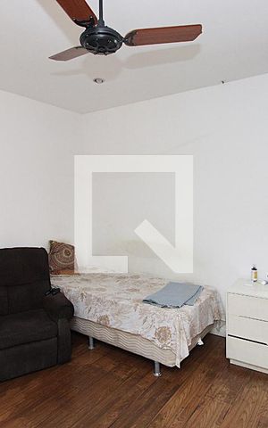 Casa à venda com 150m², 4 quartos e 4 vagasSuíte 2