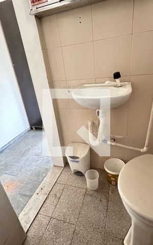 Casa à venda com 150m², 4 quartos e 4 vagasBanheiro de Serviço