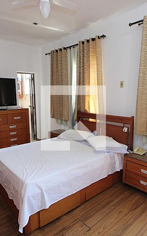 Casa à venda com 150m², 4 quartos e 4 vagasSuíte 1