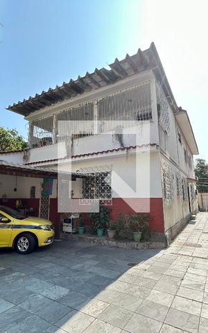 Casa à venda com 150m², 4 quartos e 4 vagasQuintal