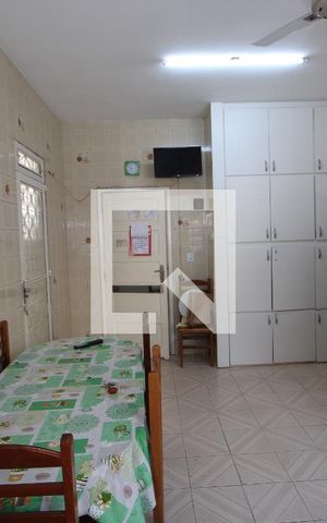Casa à venda com 150m², 4 quartos e 4 vagasCozinha