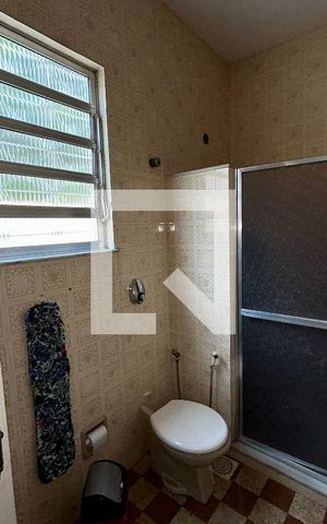 Casa à venda com 150m², 4 quartos e 4 vagasBanheiro