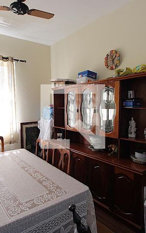 Casa à venda com 150m², 4 quartos e 4 vagasSala 2