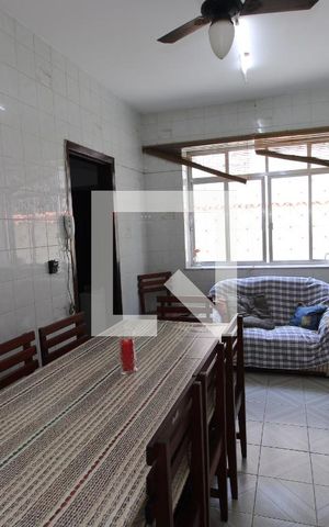 Casa à venda com 150m², 4 quartos e 4 vagasCopa