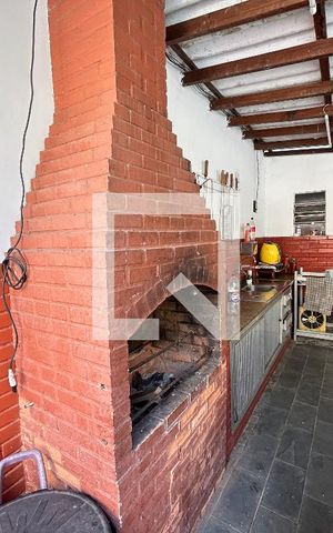 Casa à venda com 150m², 4 quartos e 4 vagasChurrasqueira