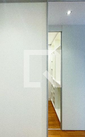 Apartamento à venda com 112m², 2 quartos e 3 vagas Apartamento à venda com 112m², 2 quartos e 3 vagasBanheiro da Suíte 2