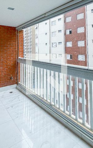 Apartamento à venda com 112m², 2 quartos e 3 vagas Apartamento à venda com 112m², 2 quartos e 3 vagasVaranda