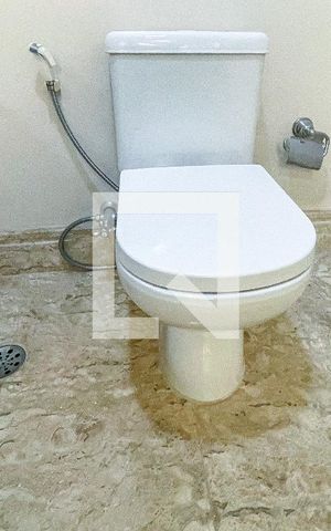 Apartamento à venda com 112m², 2 quartos e 3 vagas Apartamento à venda com 112m², 2 quartos e 3 vagasBanheiro da Suíte 2