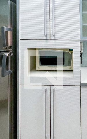 Apartamento à venda com 112m², 2 quartos e 3 vagas Apartamento à venda com 112m², 2 quartos e 3 vagasCozinha