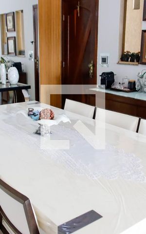 Casa à venda com 198m², 4 quartos e 4 vagas Casa à venda com 198m², 4 quartos e 4 vagassala