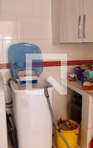 Casa à venda com 217m², 3 quartos e 2 vagas Casa à venda com 217m², 3 quartos e 2 vagasLavanderia