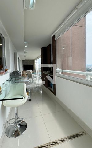 Apartamento à venda com 196m², 4 quartos e 3 vagasVaranda gourmet