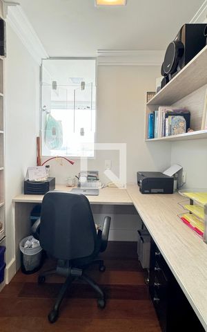 Apartamento à venda com 196m², 4 quartos e 3 vagasescritorio Suíte 1
