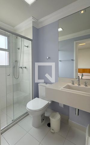 Apartamento à venda com 196m², 4 quartos e 3 vagasBanheiro da Suíte 2