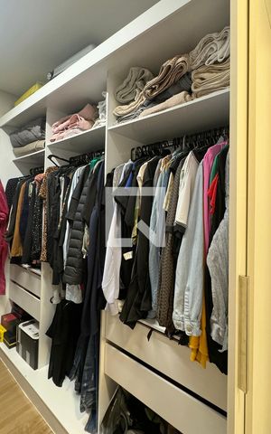 Apartamento à venda com 95m², 2 quartos e 1 vagaCloset da suíte 1